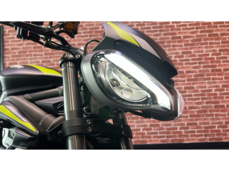 Triumph Street Triple RS (19MY)